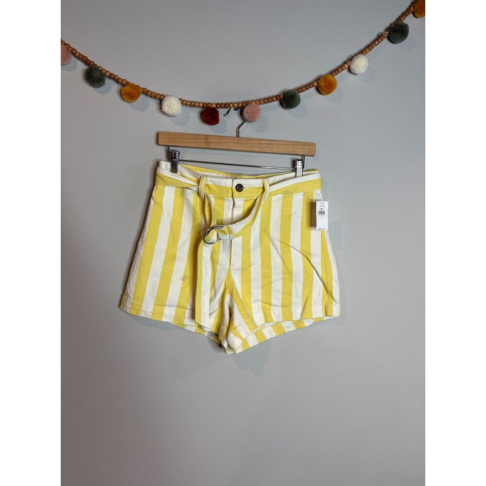NWT Gap yellow and white striped belted Khaki shorts